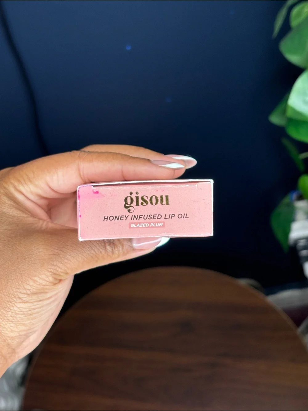 *BRAND NEW* Gisou Honey Infused Lip Oil in Glazed Plum